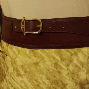 Gucci | Accessories | Awesome Gucci Leather Double G Belt  display picture 2